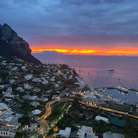 Luxury Flat In * Capri
